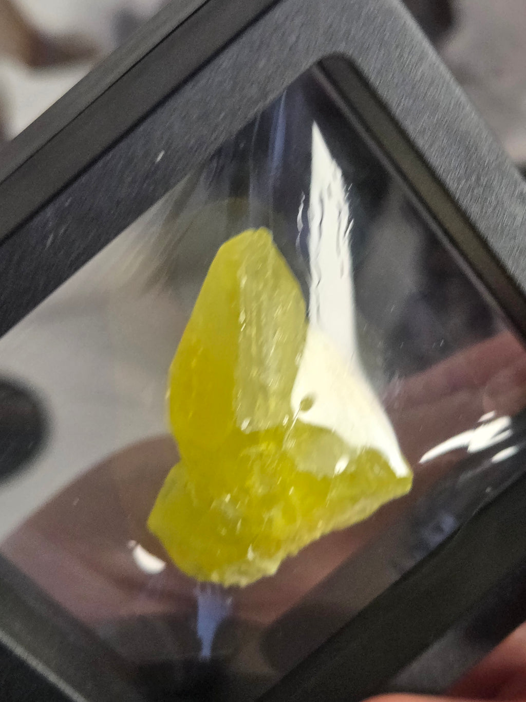 Sulphur specimen with Stand