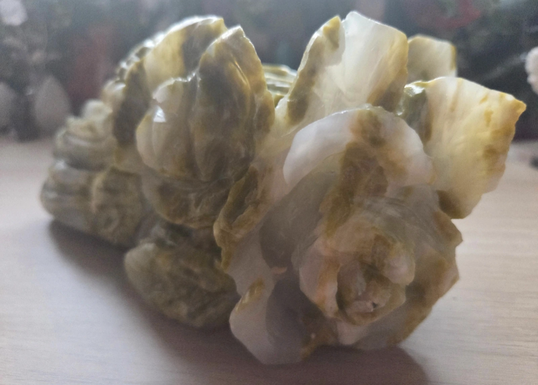 Sale - Green jade flower and tree stump 50% off when checkout