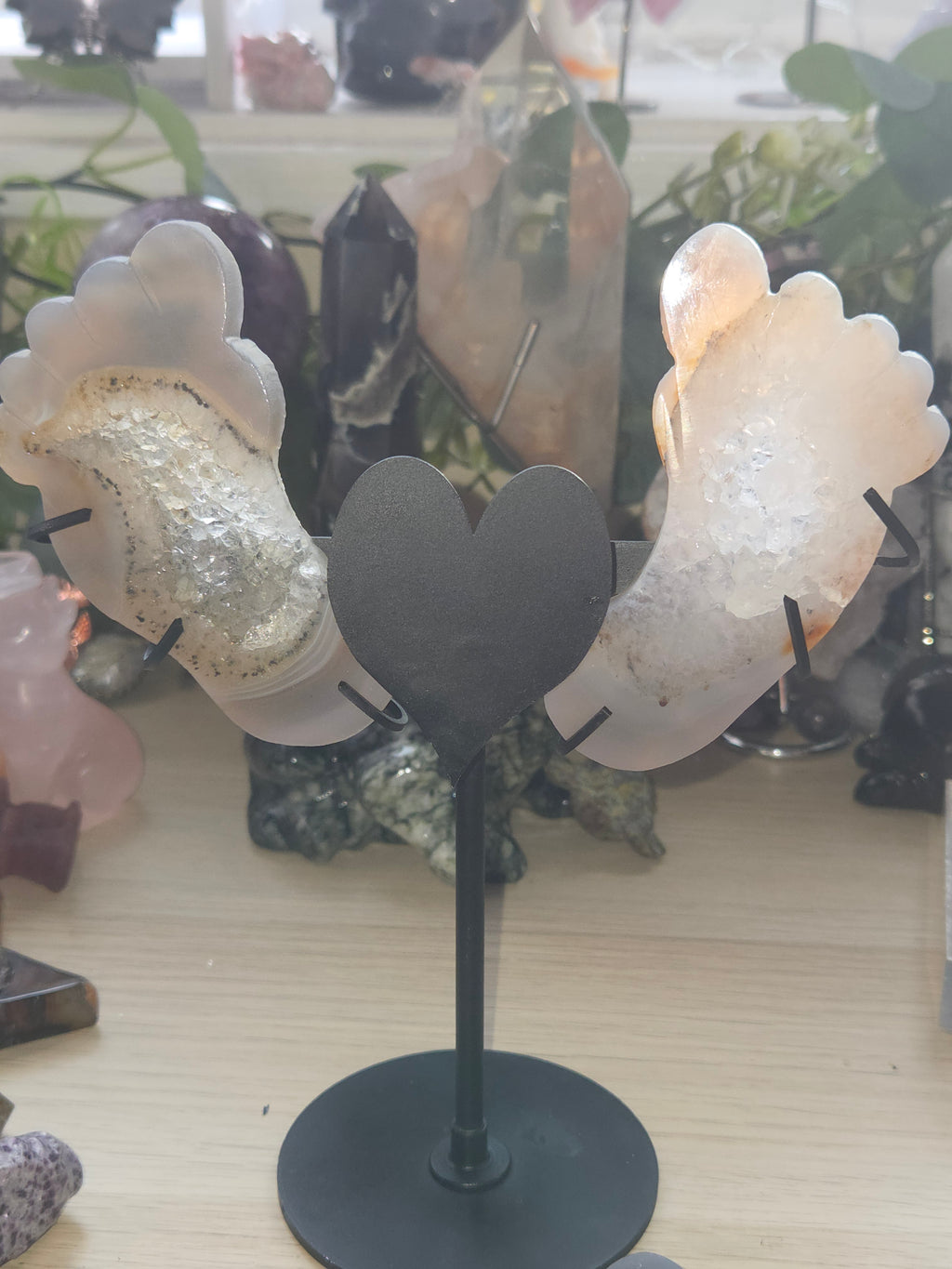 Duzy Agate crystal Feet and heart carving