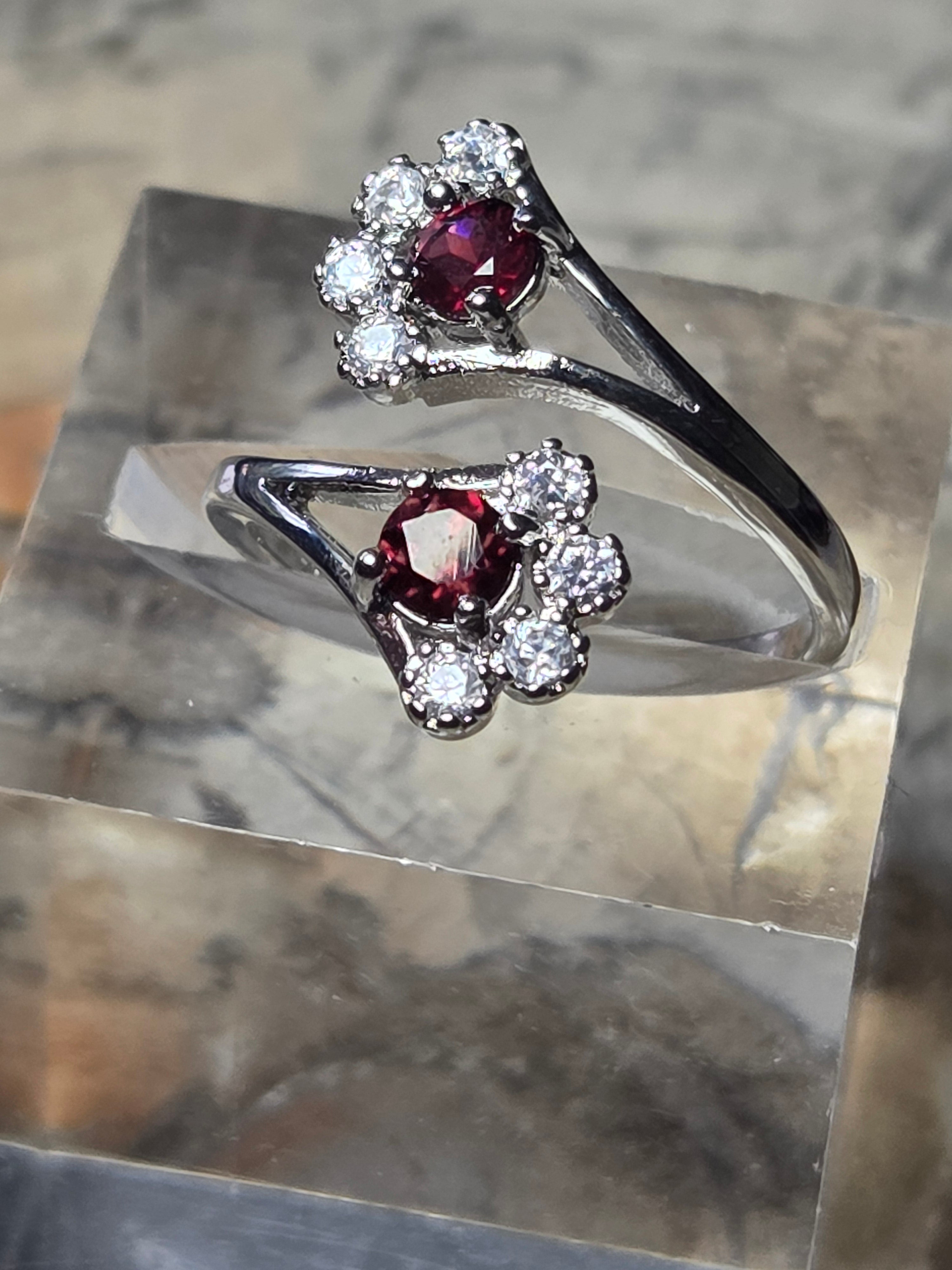 S925 Ruby Ajustable ring Grade AAAA  amazing one of a kind