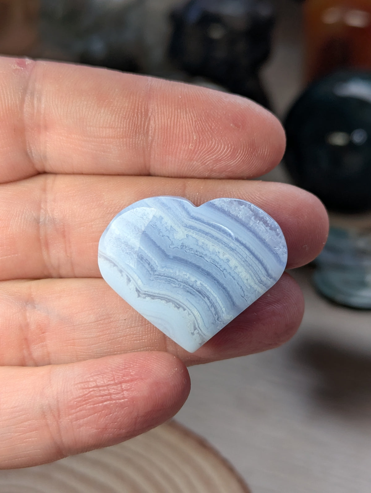 Grade AAAA blue lace heart picked at random