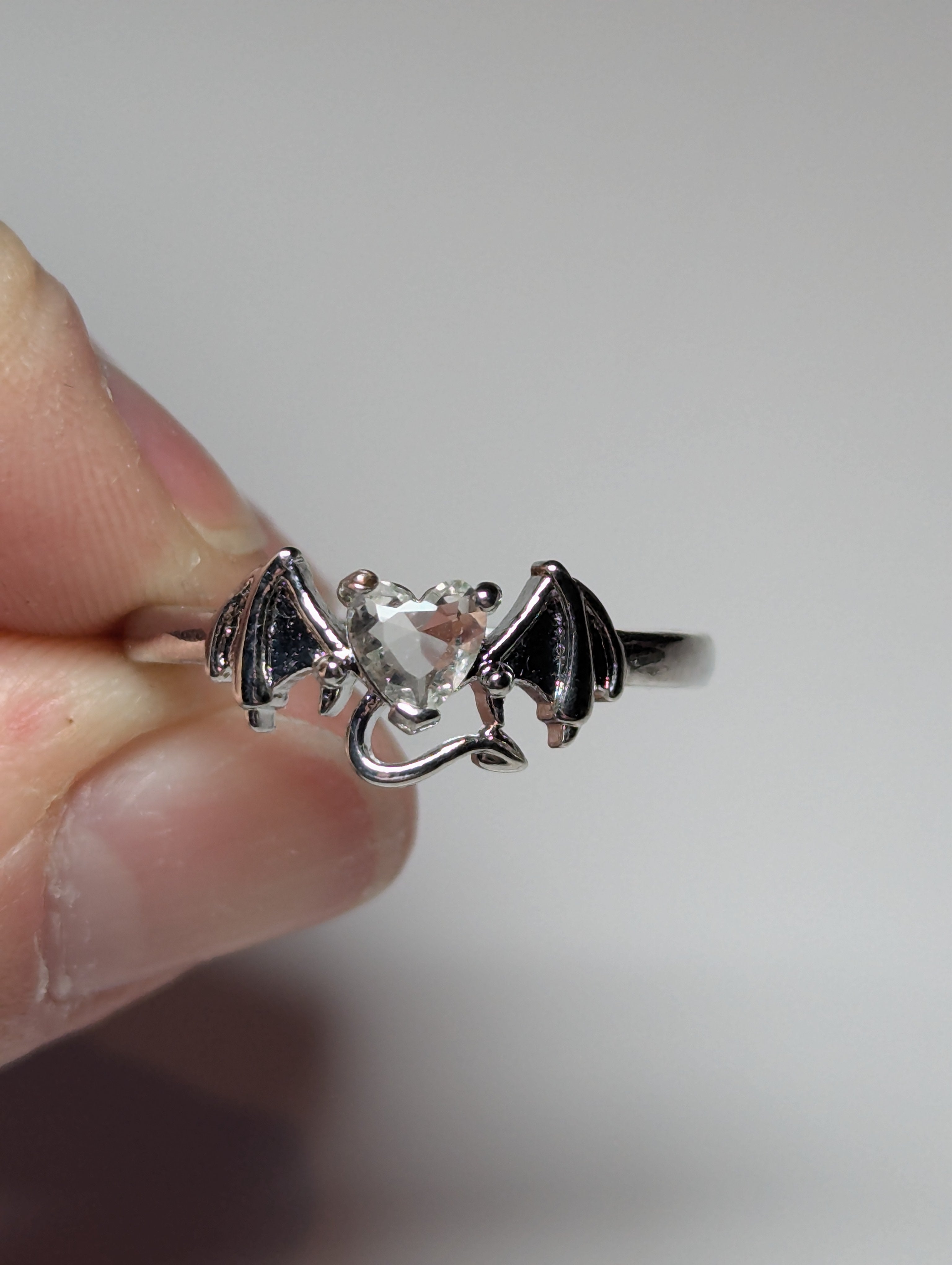 Clear quartz crystal adjustable s295 ring