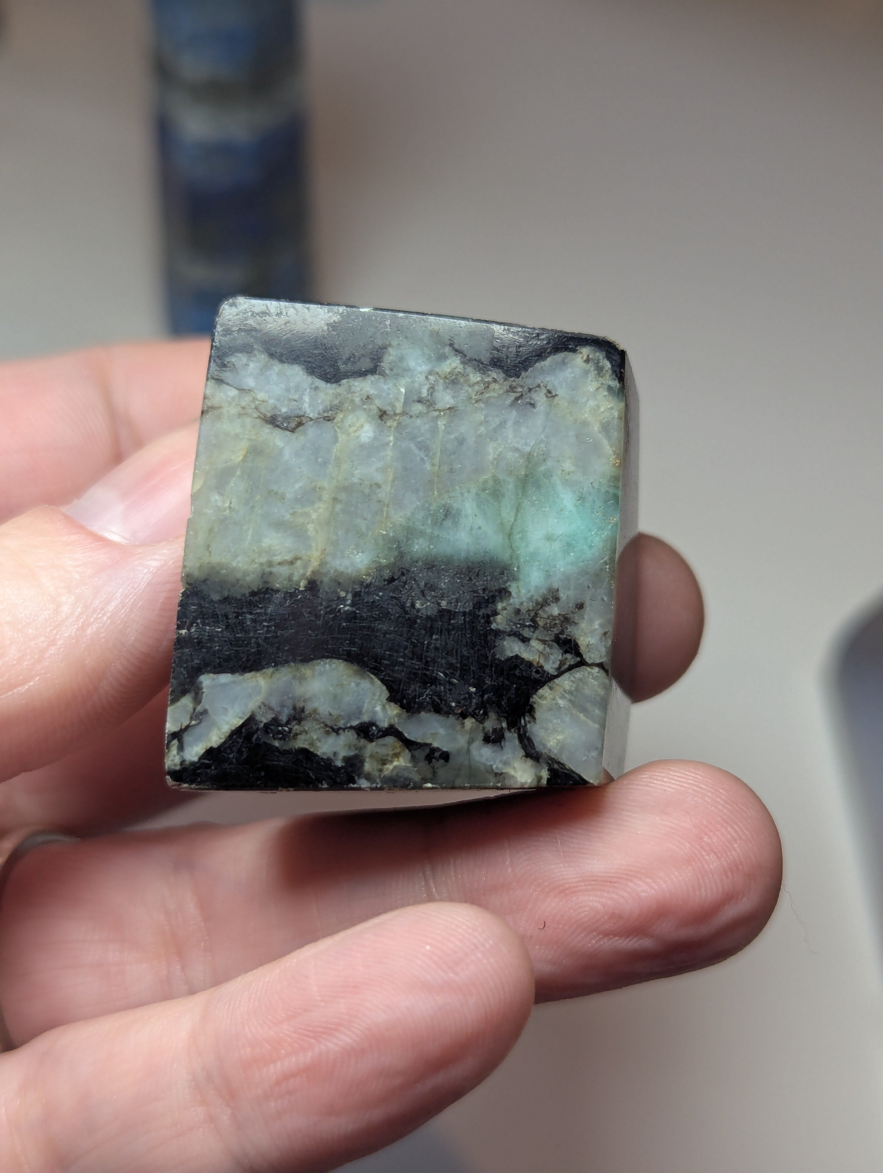 Emerald crystal freeform carving