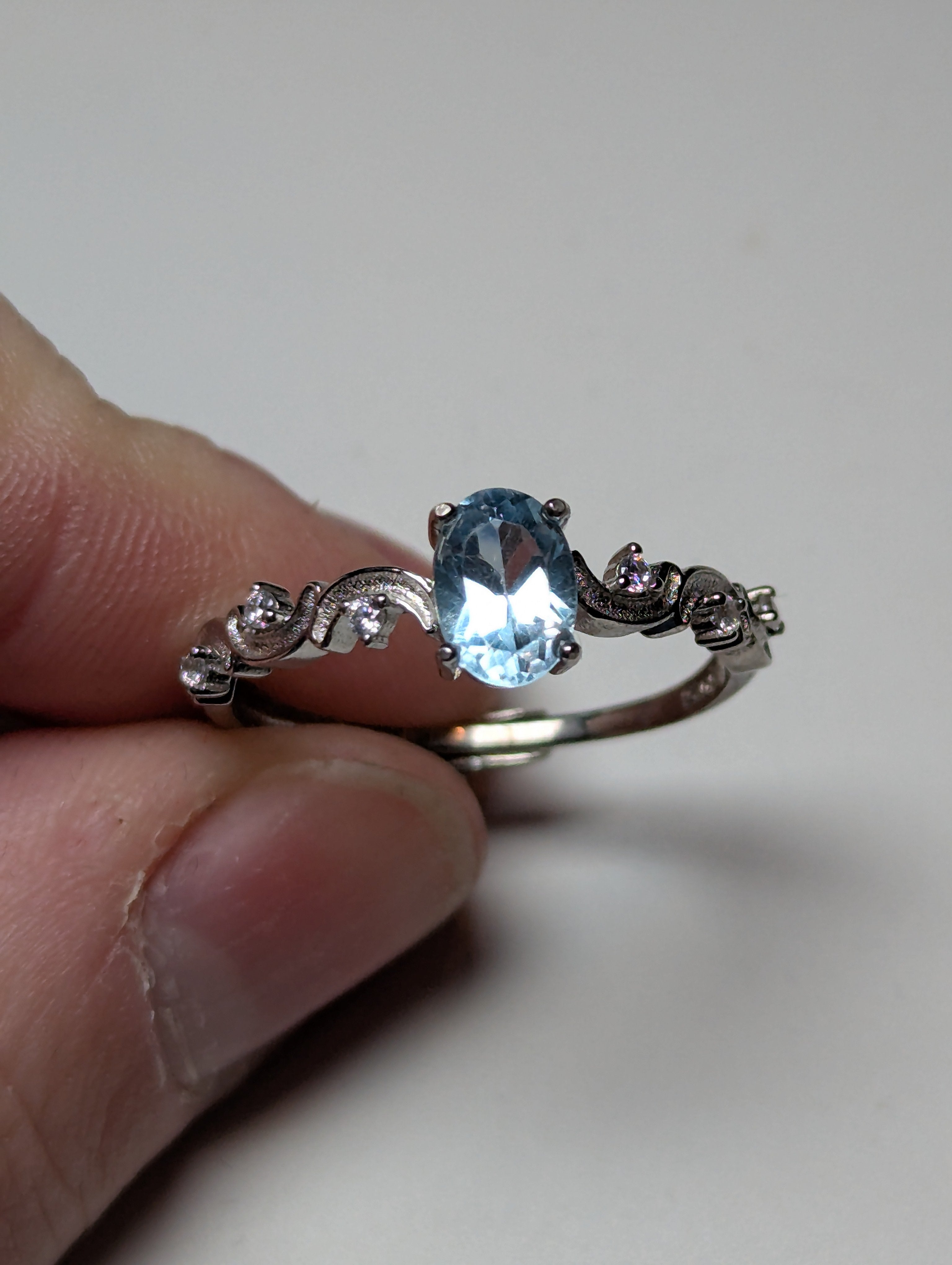 1 Carrot Aquamarine crystal Adjustable ring